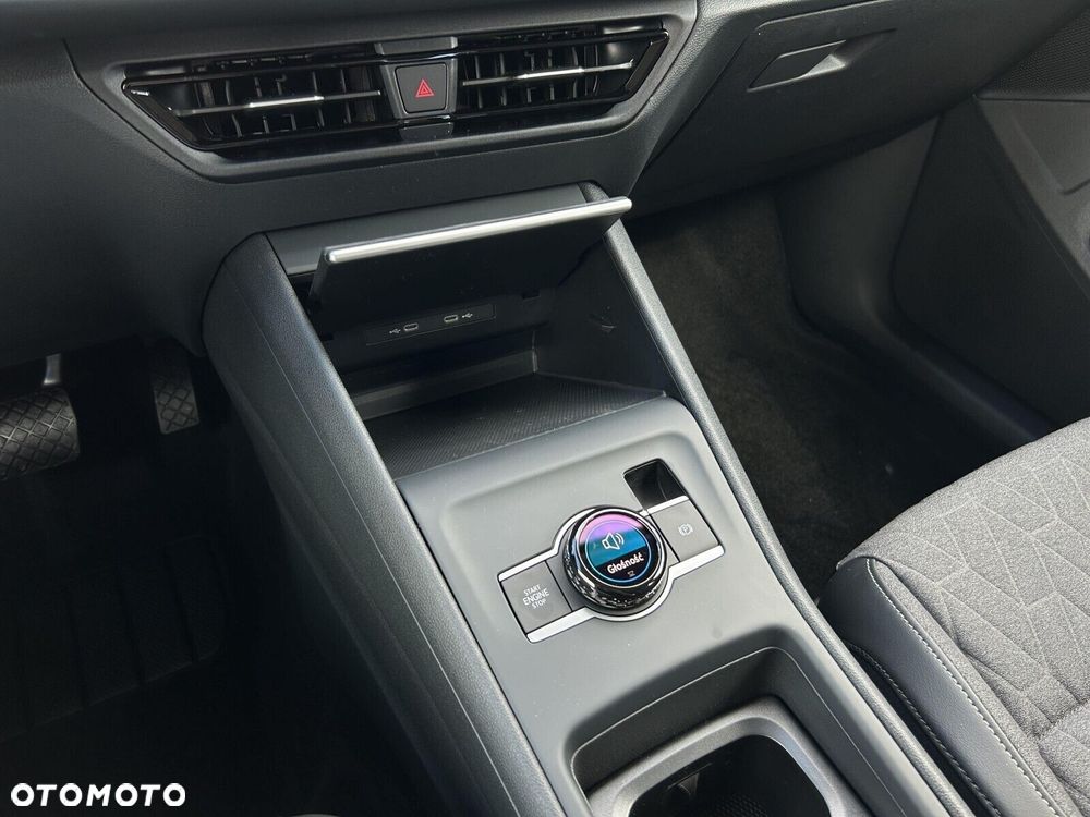 Volkswagen Tiguan - 28