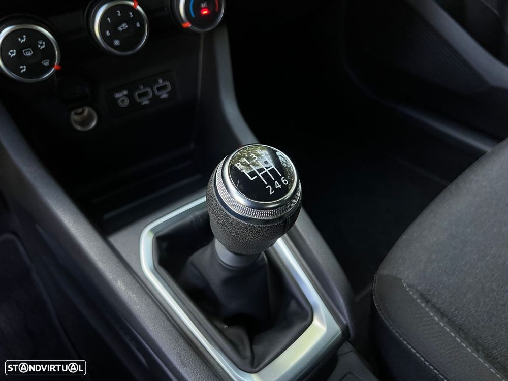 Renault Clio 1.0 TCe Techno - 37