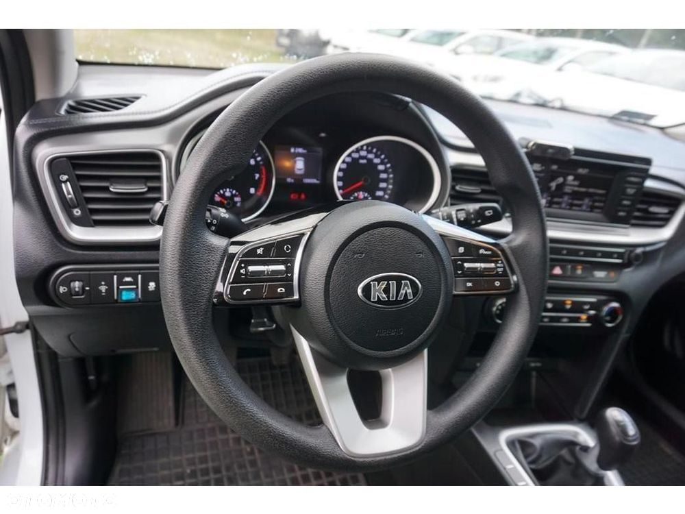 Kia Ceed - 18