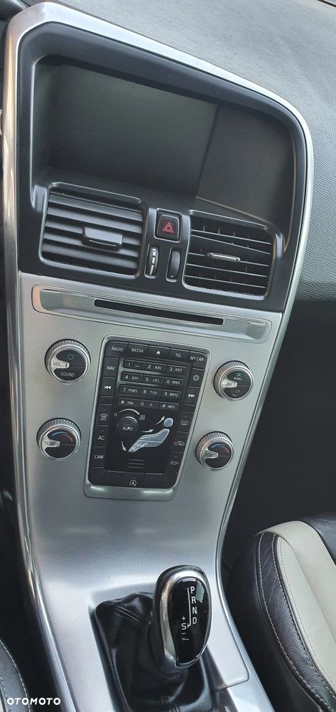 Volvo XC 60 - 16