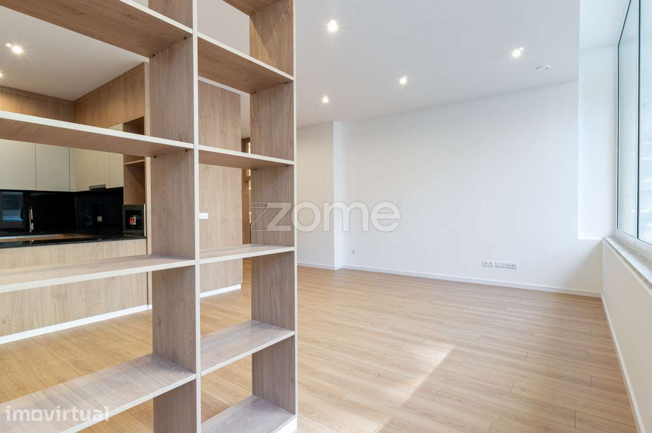 T0+2 Moderno 94m2 | 500 metros da Rotunda da Boavista - Grande imagem: 4/20