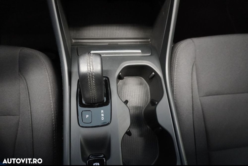 Volvo XC 40 T2 AT8 Momentum - 11