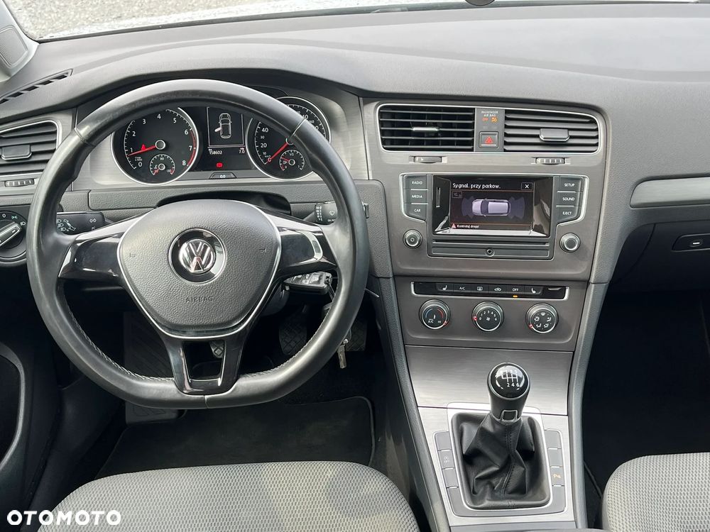 Volkswagen Golf - 11