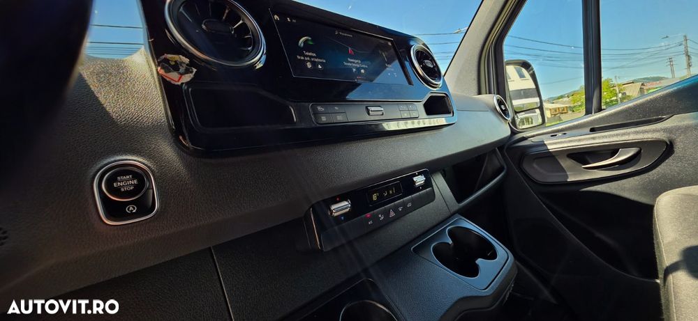 Mercedes-Benz Sprinter - 26