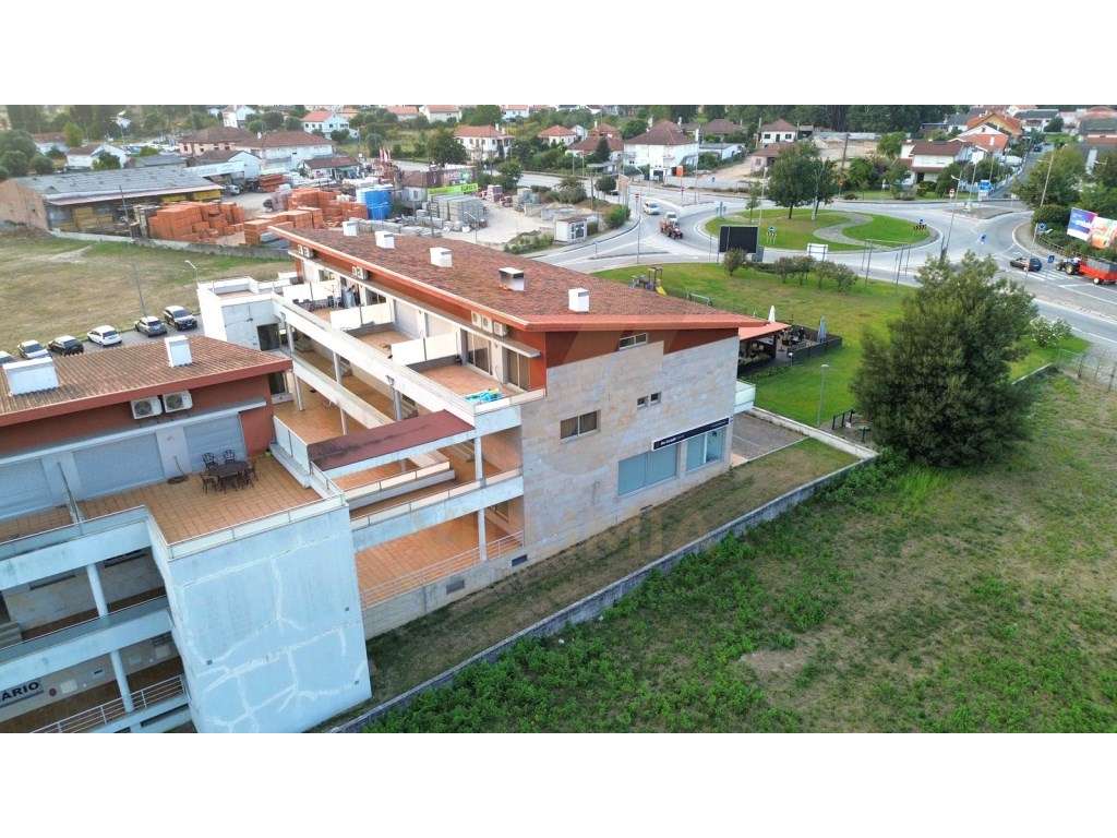 Apartamento T5 Duplex em Arcozelo - Ponte de Lima - Grande imagem: 3/25