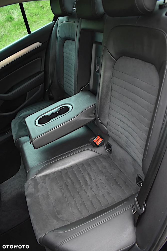 Volkswagen Passat - 38