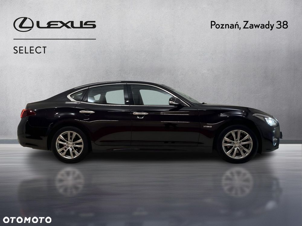Infiniti Q70 - 4