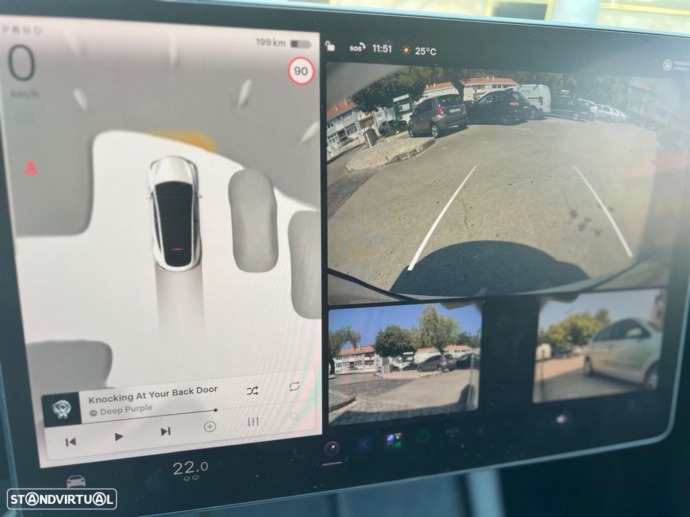 Tesla Model Y Long Range Dual Motor AWD - 11