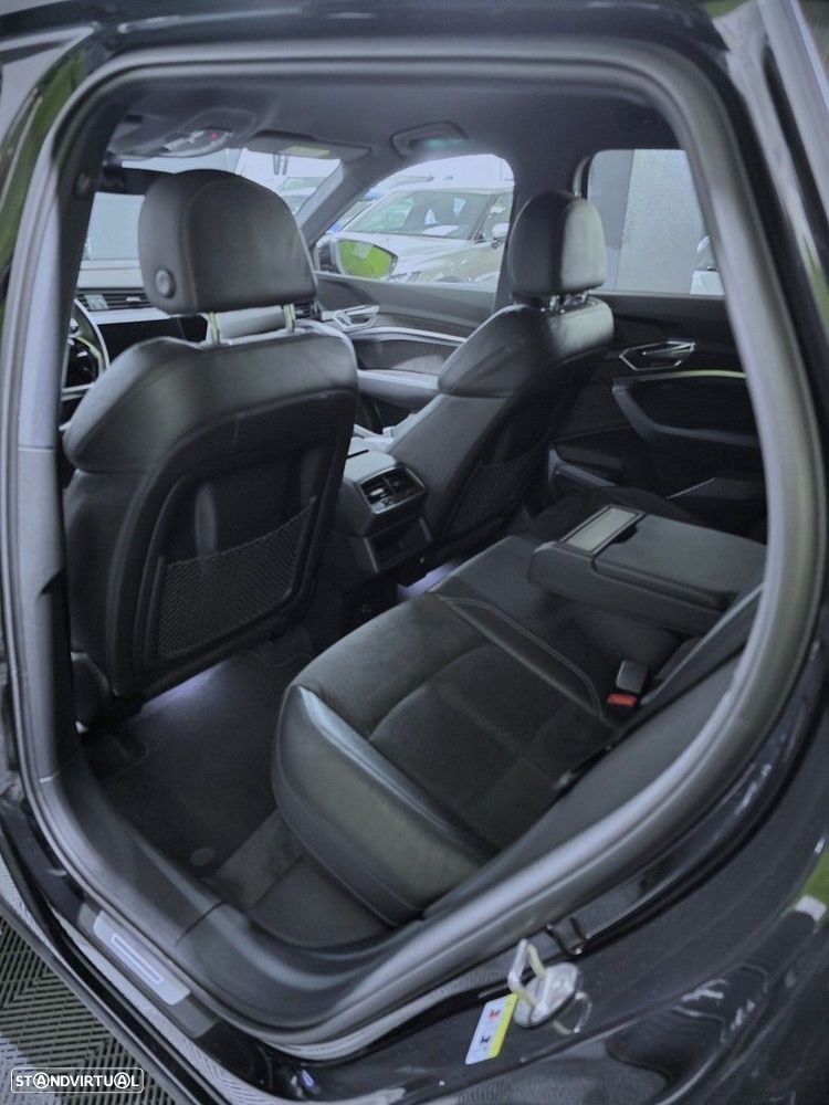 Audi e-tron 55 quattro S line - 13