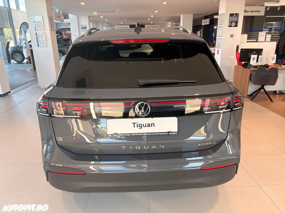 Volkswagen Tiguan - 4