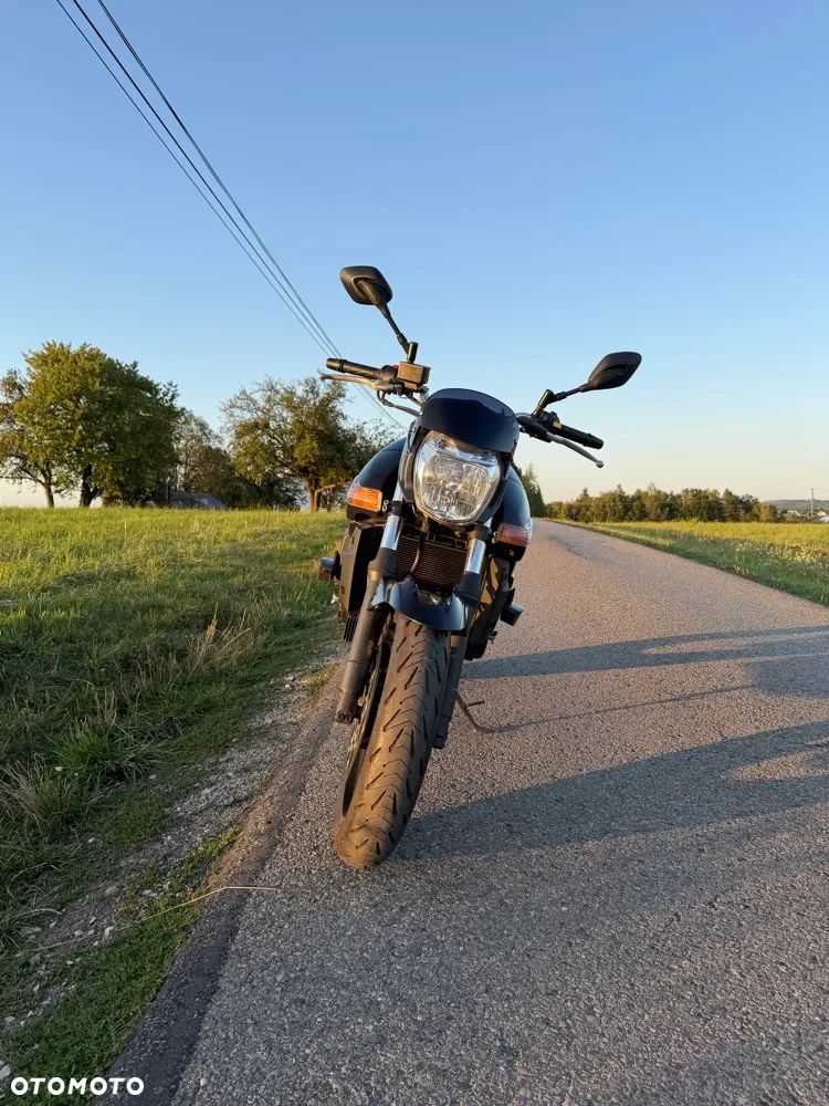 Suzuki GSR - 5