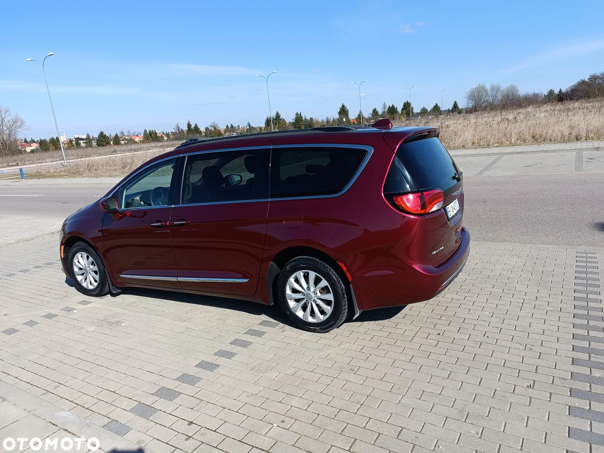 Chrysler Pacifica - 19
