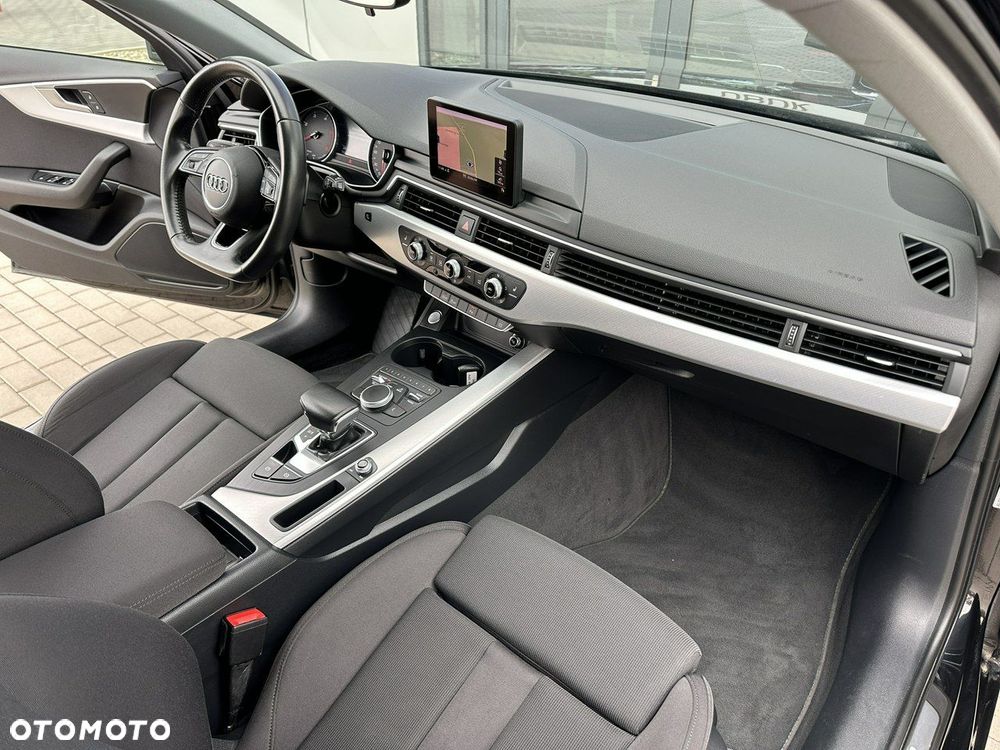 Audi A4 Avant 2.0 TDI ultra S tronic sport - 18