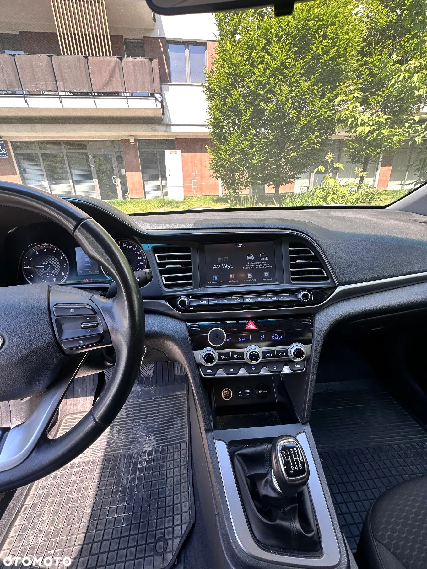 Hyundai Elantra 1.6 Comfort - 6