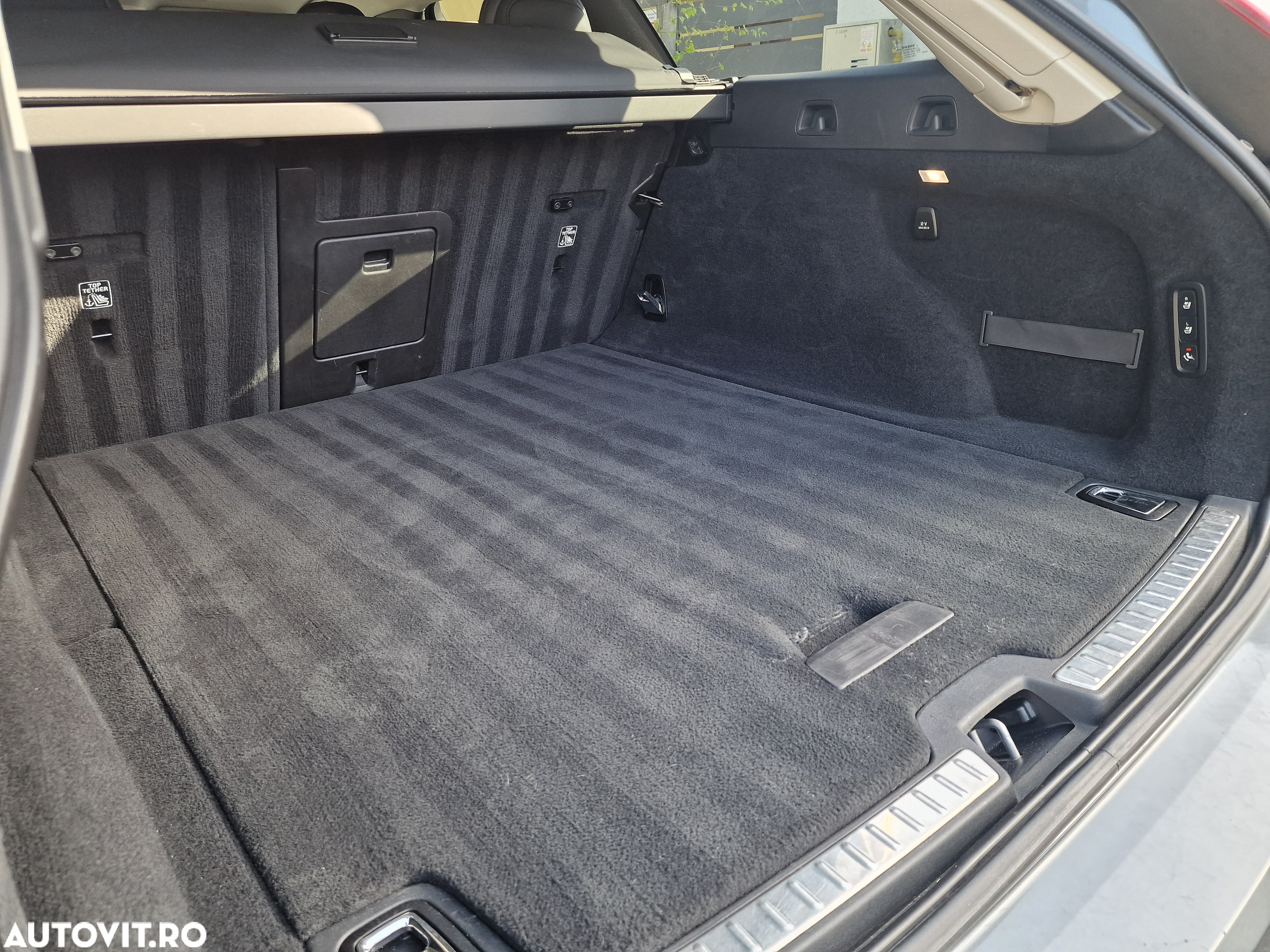 Volvo V90 Cross Country D4 AWD Geartronic - 10