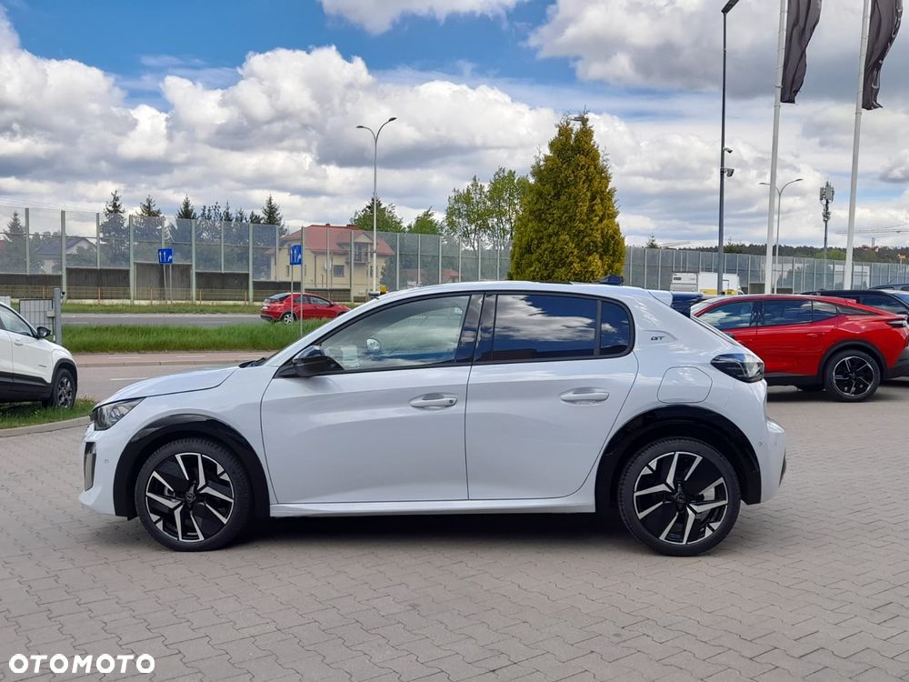 Peugeot 208 ver-1-2-mhev-gt - 8