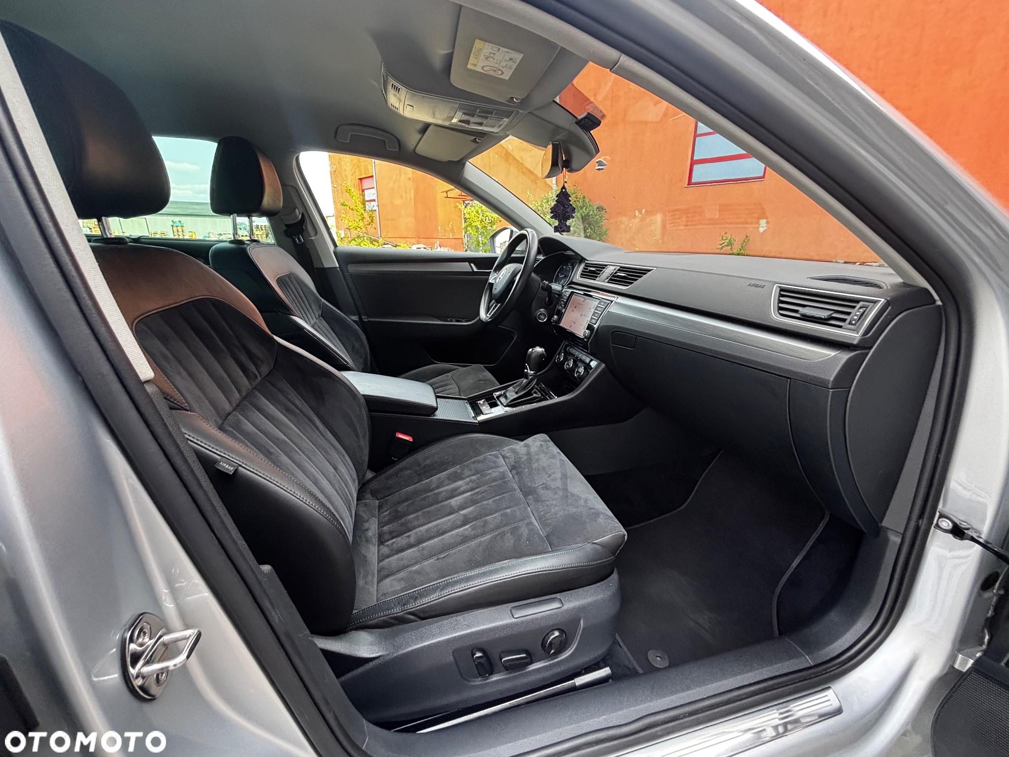 Skoda Superb 2.0 TDI DSG Style - 22