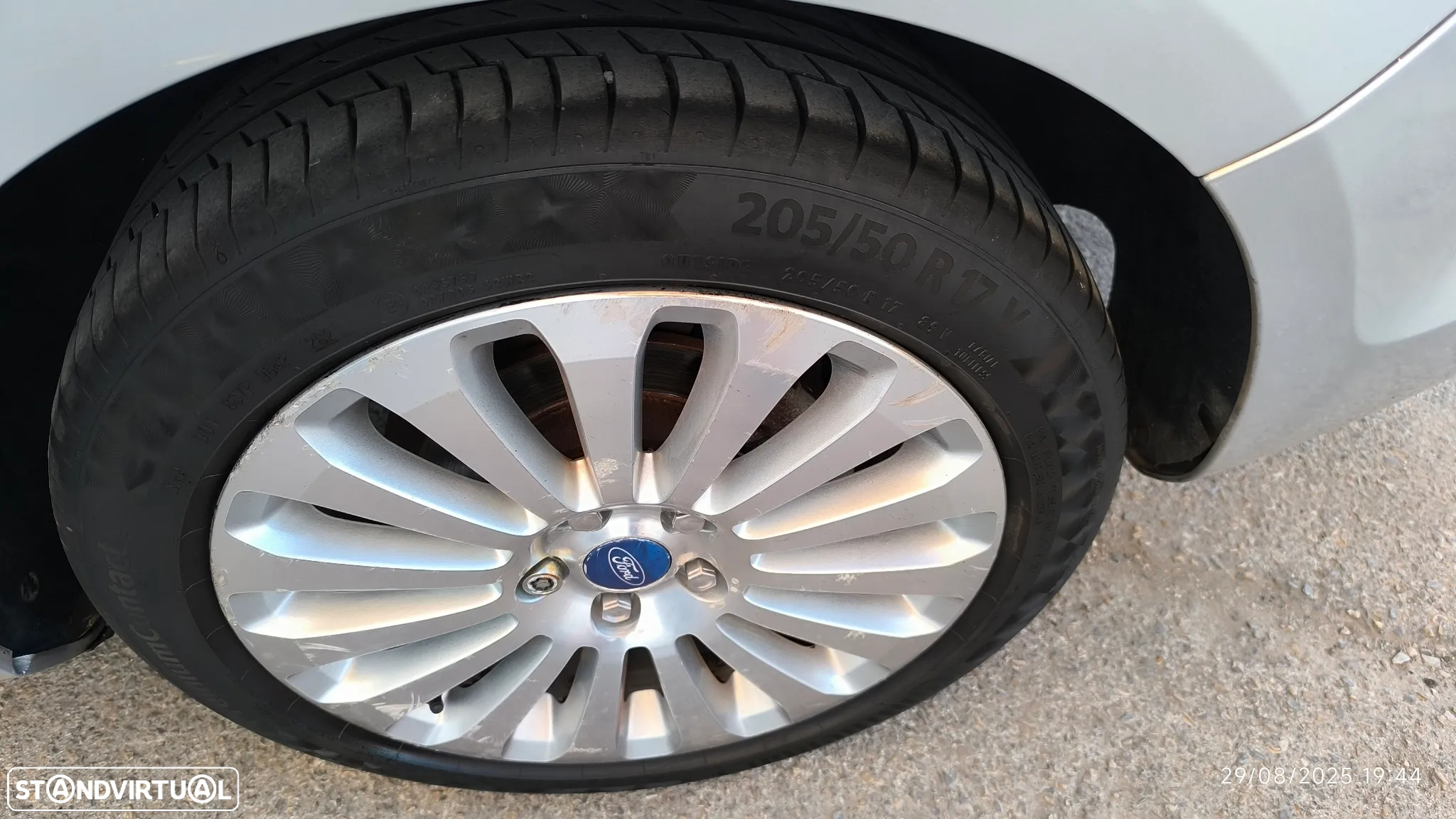 Ford Focus SW 1.6 TDCi Titanium - 44