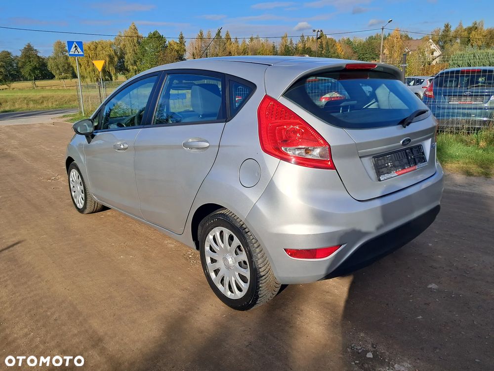 Ford Fiesta 1.25 Champions Edition - 6