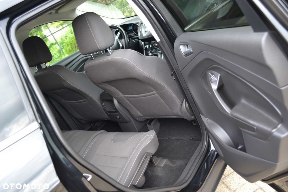 Ford Kuga - 8
