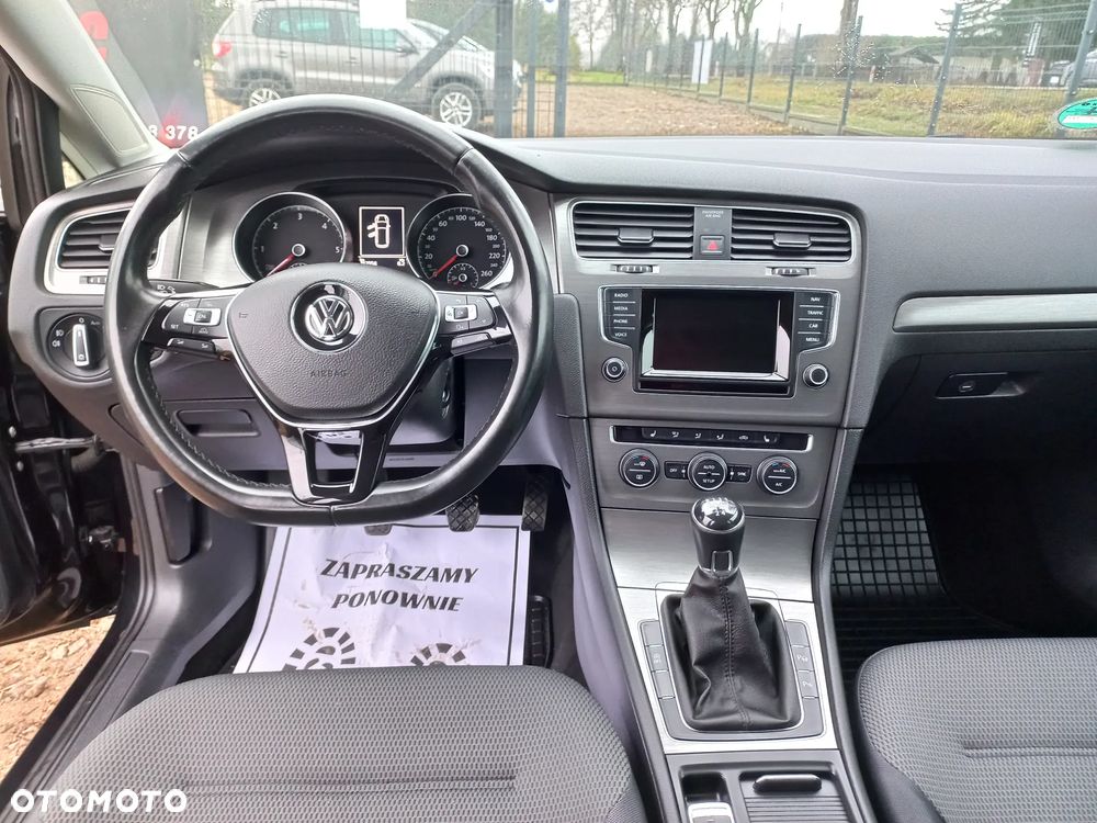 Volkswagen Golf - 17