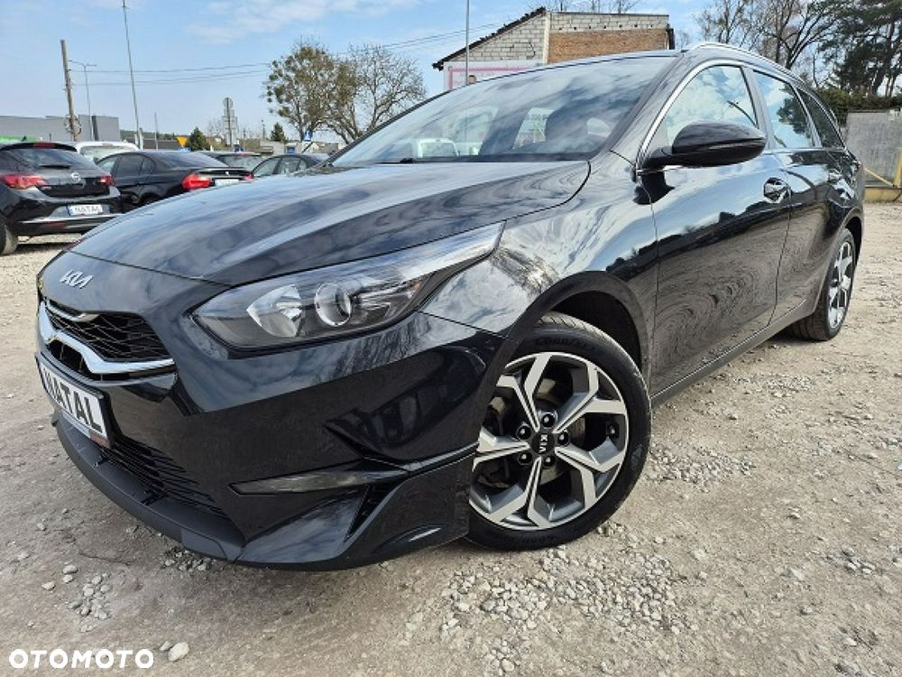 Kia Ceed - 1