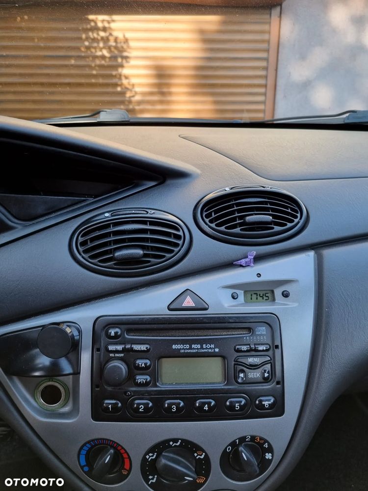 Ford Focus 1.6 FX - 5
