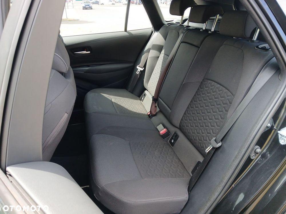 Toyota Corolla 1.8 Hybrid Comfort - 41