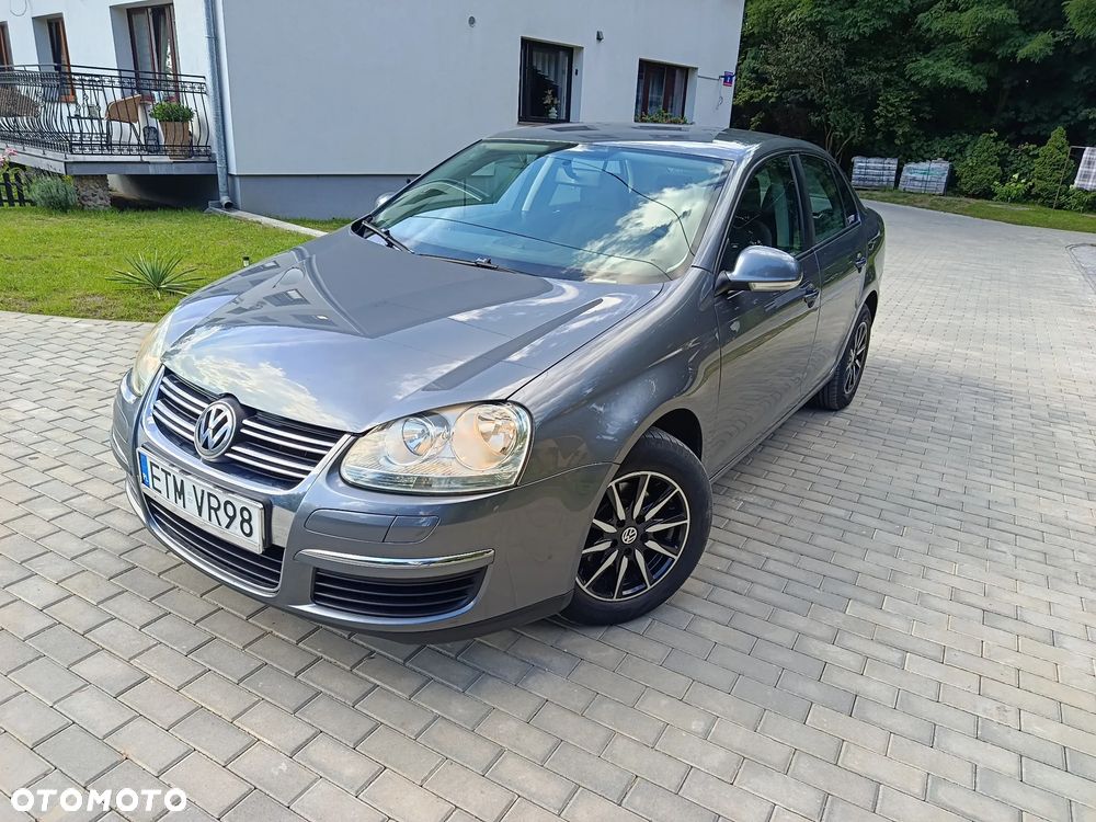 Volkswagen Jetta 1.6 Comfortline - 1