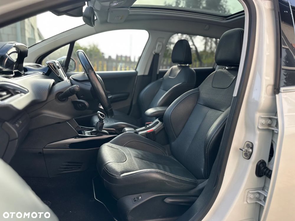 Peugeot 2008 1.2 Pure Tech GPF Crossway S&S - 6
