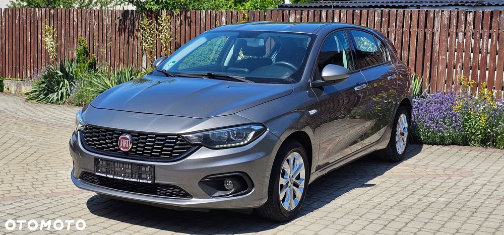 Fiat Tipo 1.4 T-Jet Lounge - 1