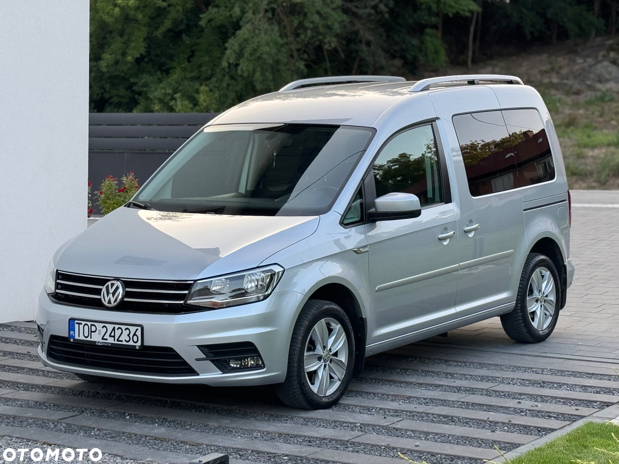 Volkswagen Caddy 2.0 TDI Comfortline - 4
