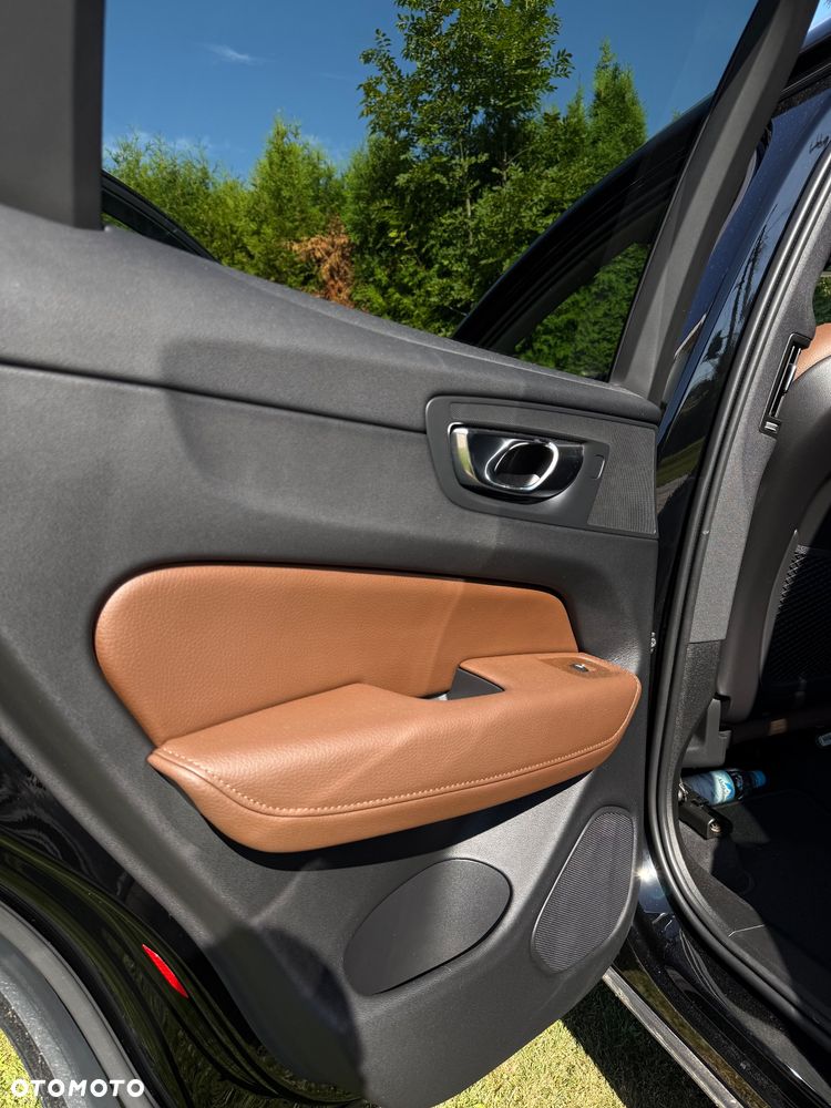 Volvo XC 60 D4 AWD Inscription - 18