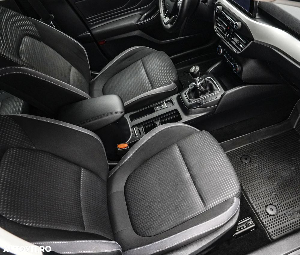 Ford Focus 1.5 EcoBlue Titanium Business - 12