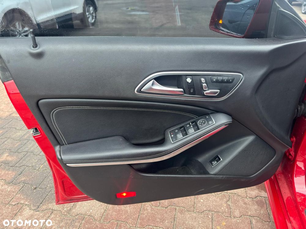 Mercedes-Benz CLA 250 7G-DCT - 8
