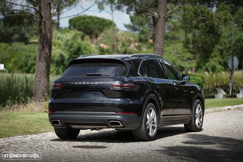 Porsche Cayenne - 9