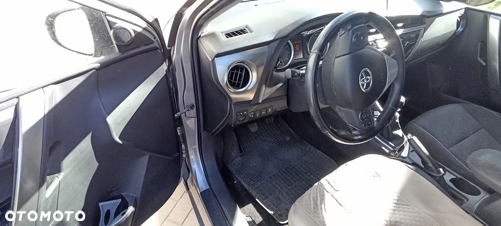 Toyota Auris 1.6 Valvematic Comfort - 11