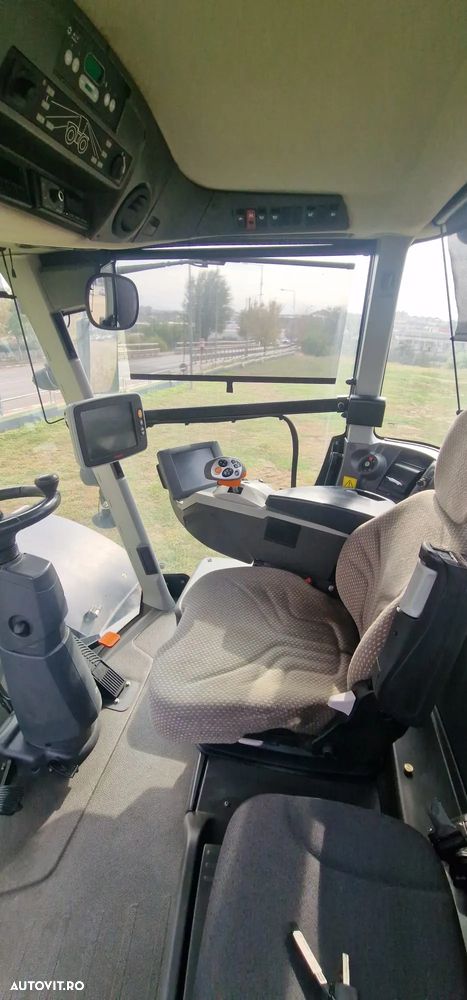 Claas Xerion 5000 Trac - 10
