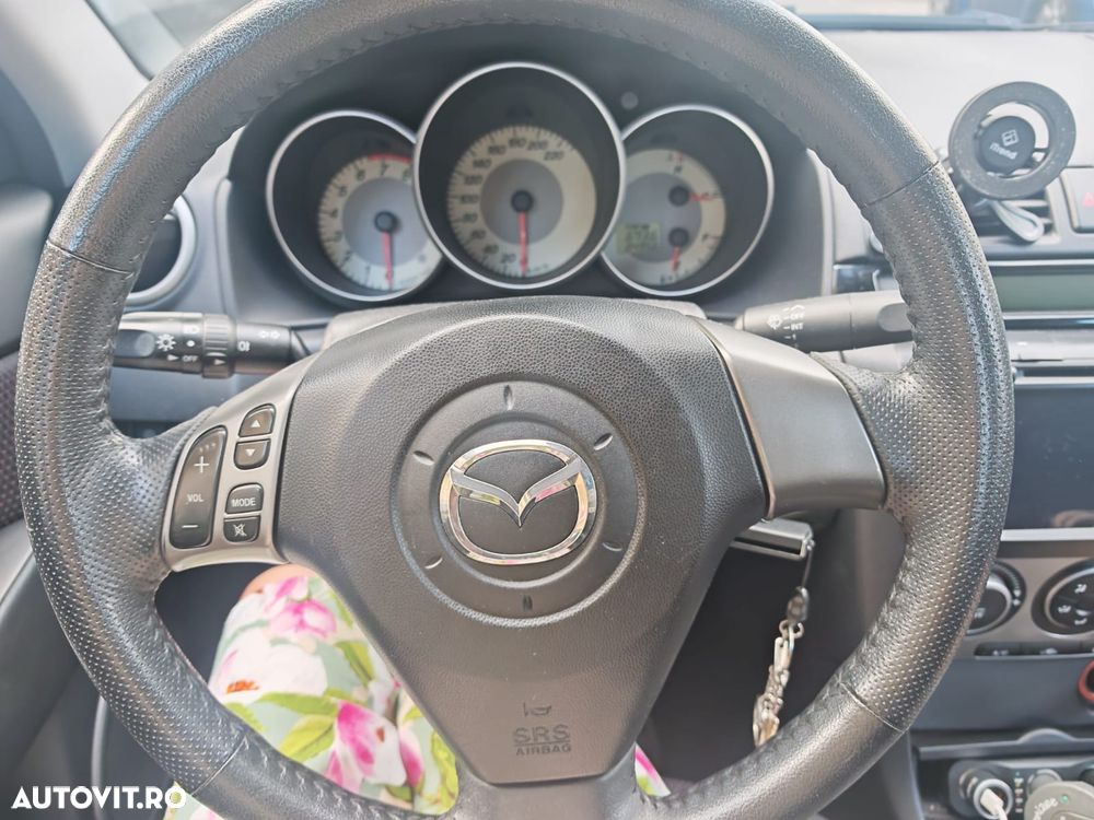 Mazda 3 - 6