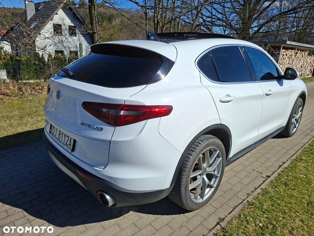 Alfa Romeo Stelvio 2.0 Turbo First Edition Q4 - 25