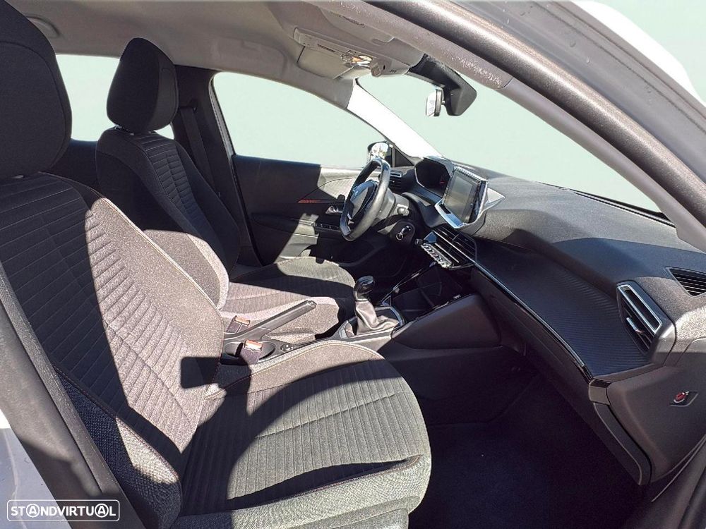 Peugeot 208 1.2 PureTech SE Style - 15