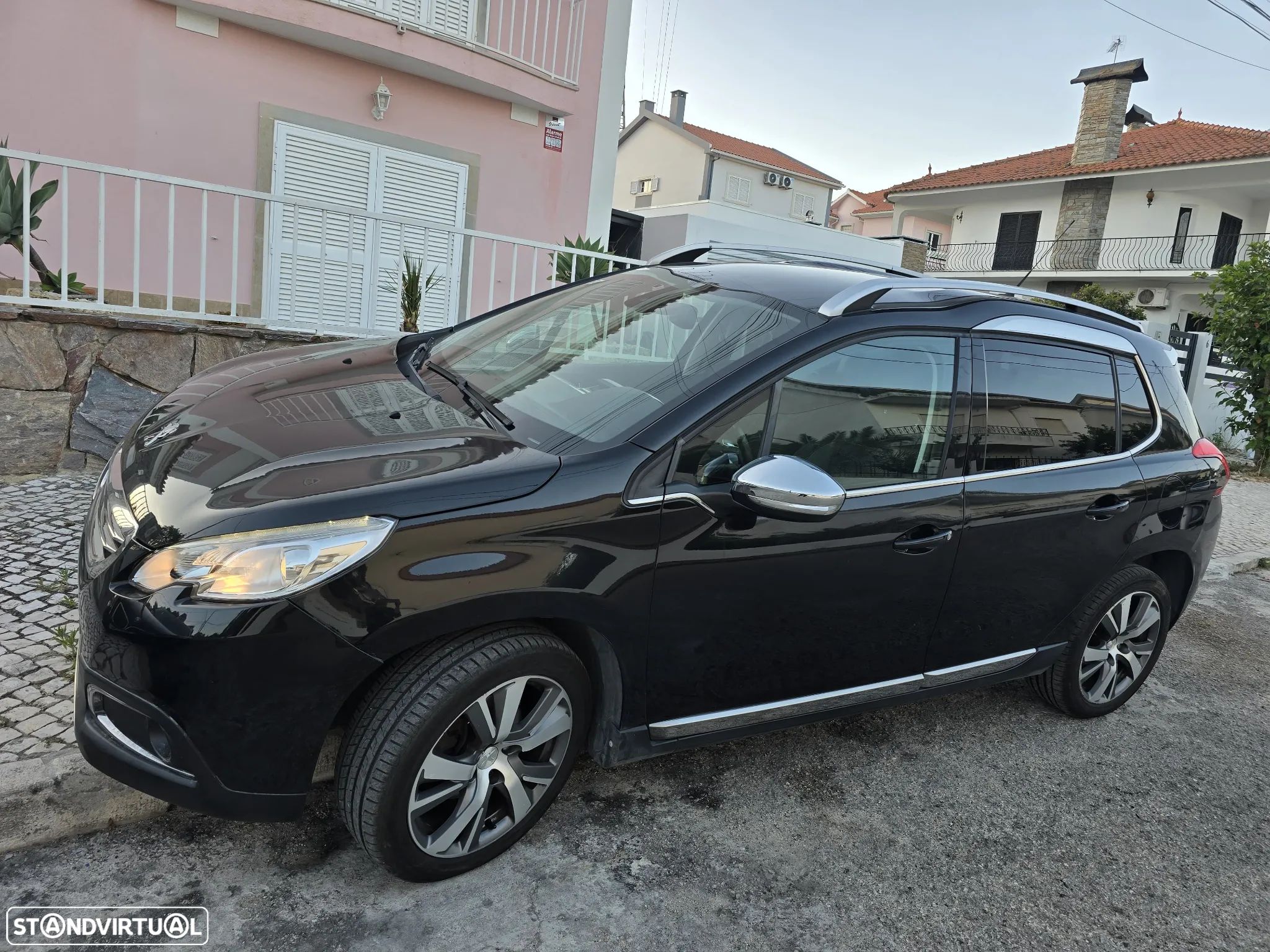 Peugeot 2008 1.6 e-HDi Allure - 1