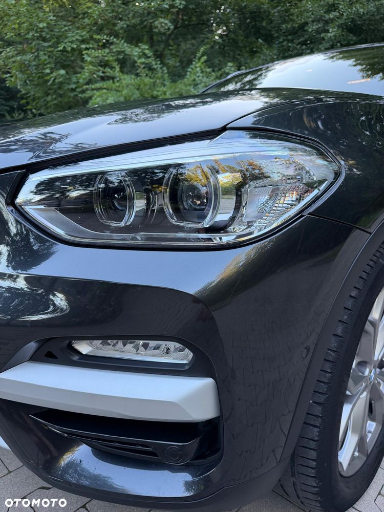 BMW X3 xDrive20d Luxury Line - 11