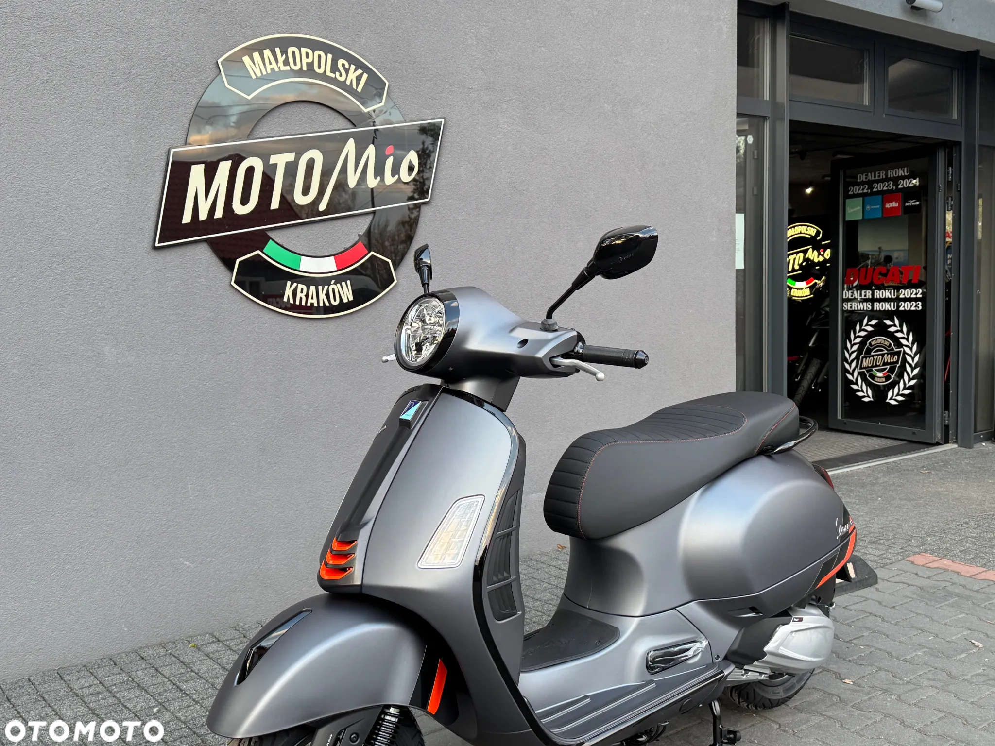Vespa GTS - 5