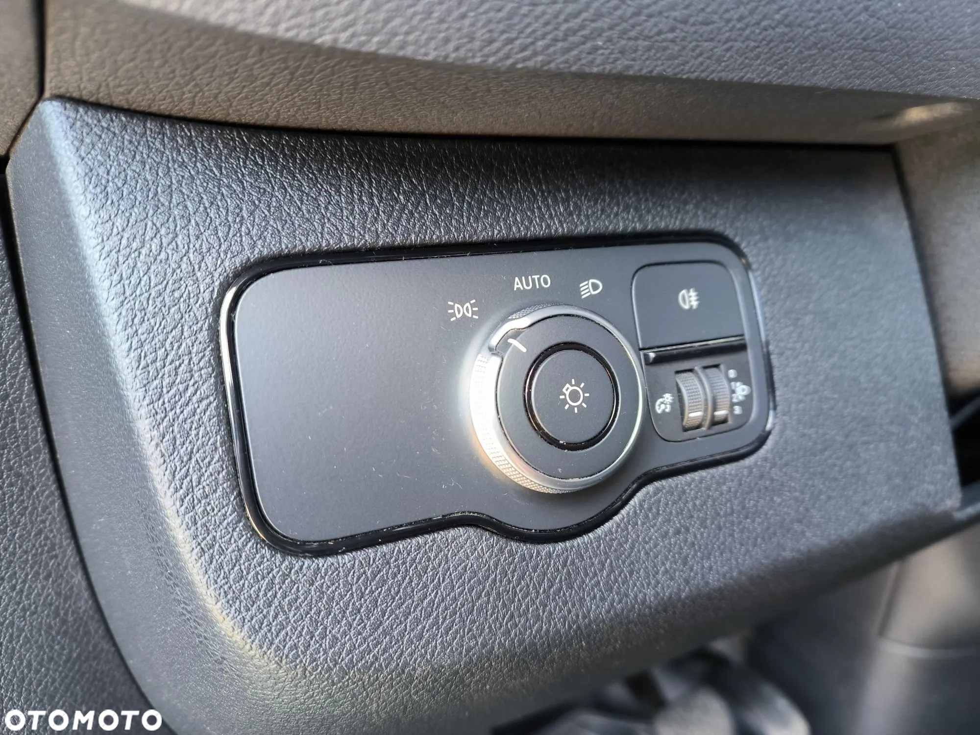Mercedes-Benz Sprinter - 14