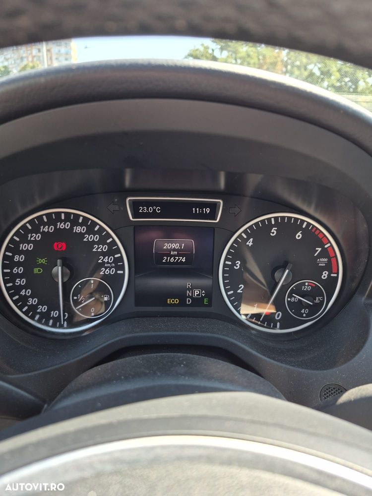 Mercedes-Benz A 180 - 11