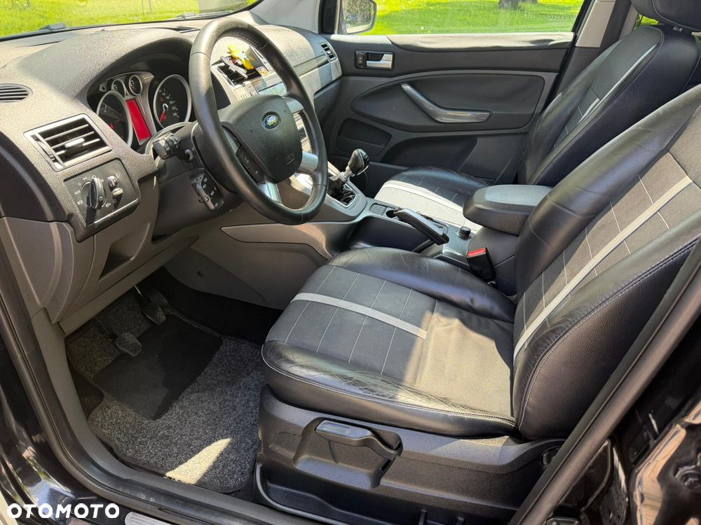 Ford Kuga 2.0 TDCi 4x4 Trend - 13