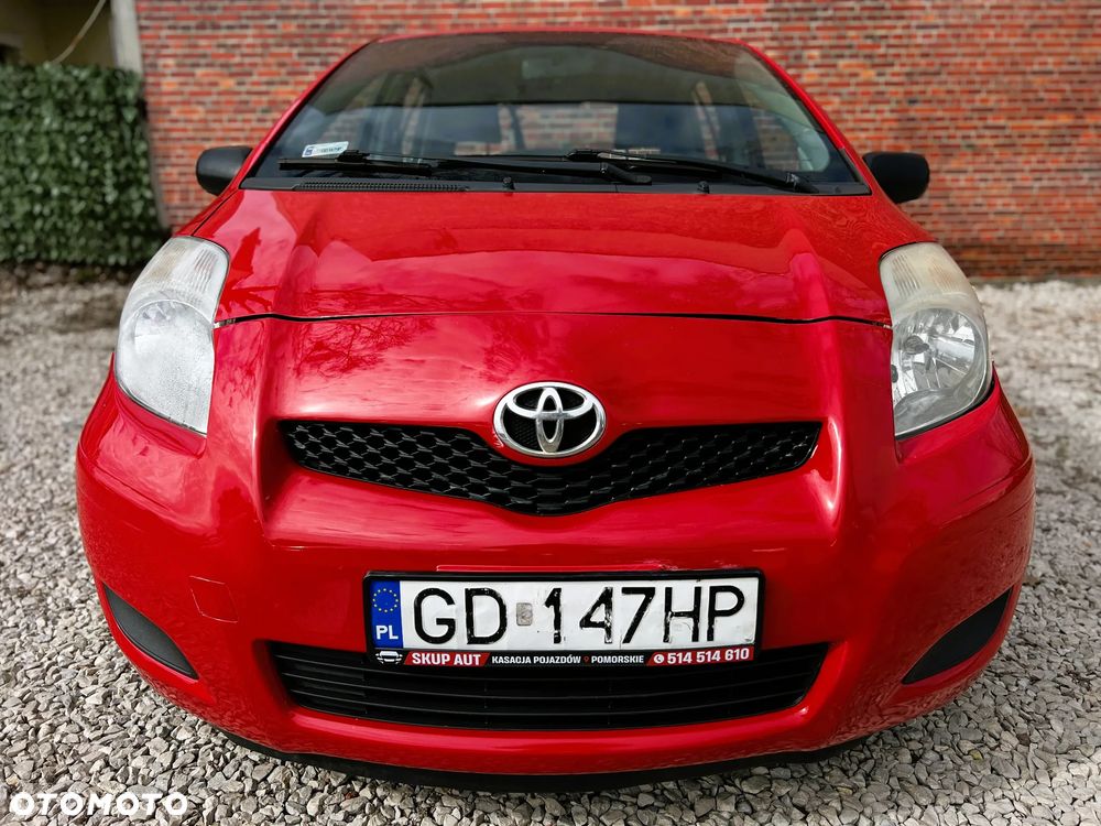 Toyota Yaris - 35