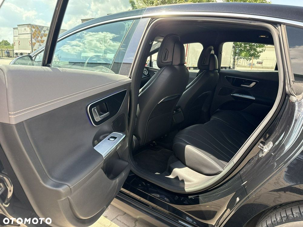 Mercedes-Benz EQE 350+ 90.5kWh - 14