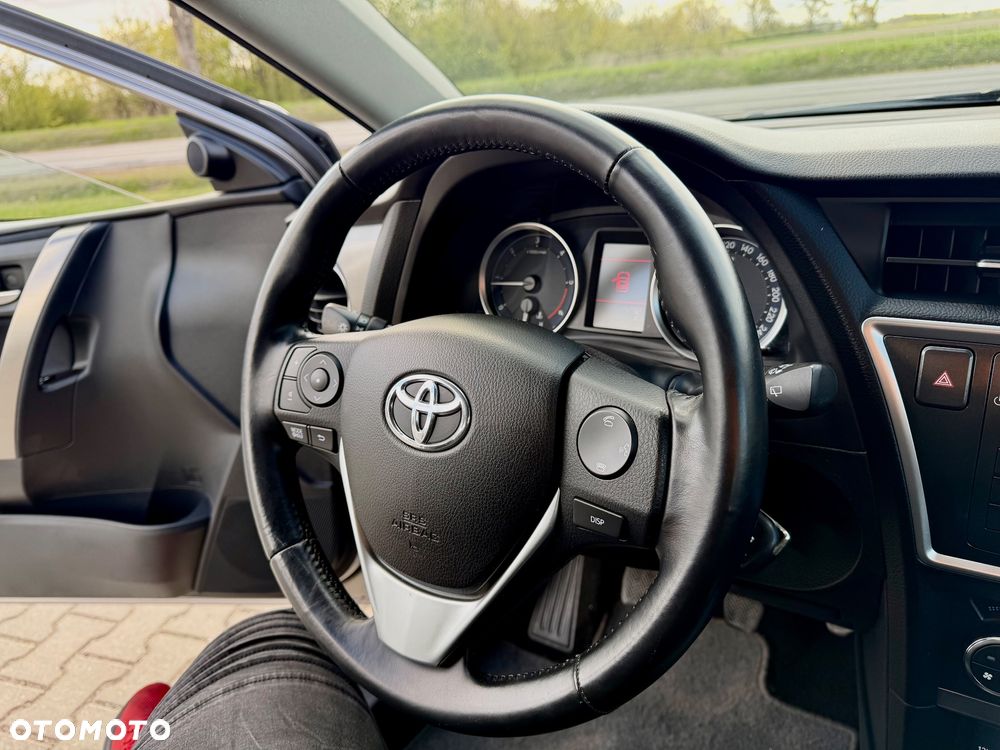 Toyota Auris 1.4 D-4D Life Plus - 19